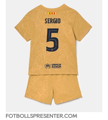 Barcelona Sergio Busquets #5 Bortatröja Barn 2022-23 Kortärmad (+ korta byxor)